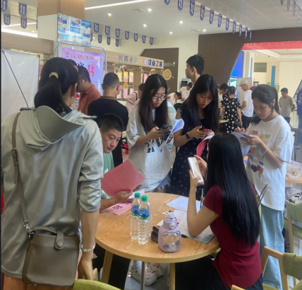 精准服务促就业，现场对接暖人心 ——仁和康健积极参与樟树市就业之家招聘会